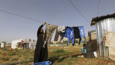 صورة توضيحية - وصول دفعة من اللاجئين السوريين في لبنان إلى الحدود