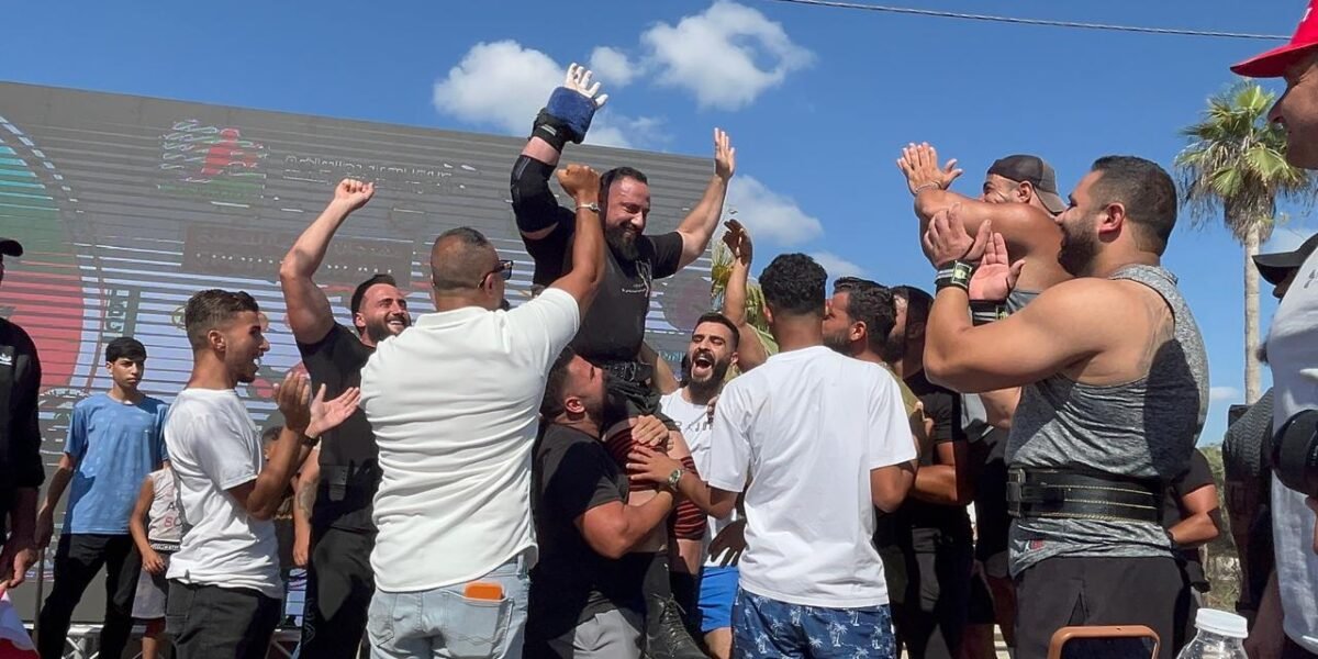 إنجاز تاريخي يهز الساحة الرياضية.. علي صفي الدين يرفع 100 كيلوغرام ويدخل سجل الأرقام القياسية العالم