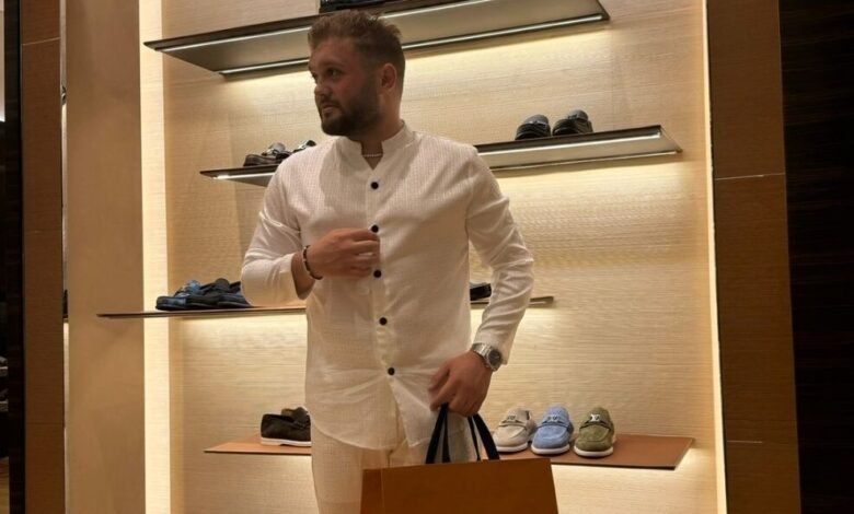 Beirut Billionaire حساب إنستغرام يكشف حياة الرفاهية في بيروت بسؤال What do you do for a living?