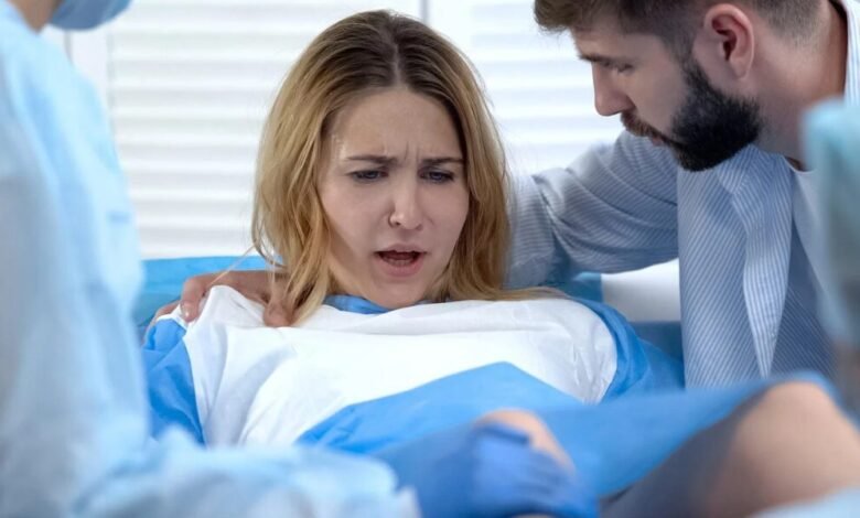 اكتشف العلماء كيف يشعر الرحم بطريقته خلال الولادة