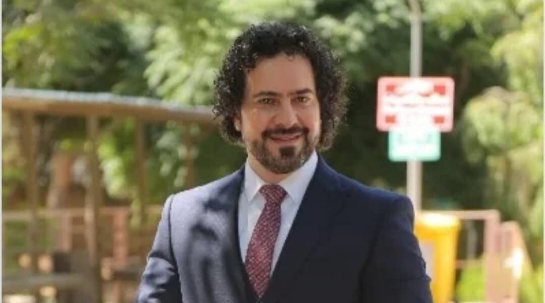 الدكتور صفوان العدوان يصدر الكتاب الأول من نوعه في الأردن مجمع الجلدية والتجميل والليزر - صورة مميزة صورة مميزة: الدكتور صفوان العدوان يصدر الكتاب الأول من نوعه في الأردن مجمع الجلدية والتجميل والليزر