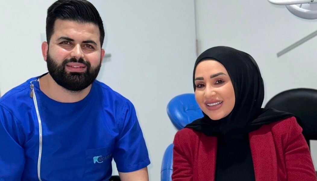 الدكتور علي حرز يرسّخ مكانته كأحد أبرز أطباء تجميل الأسنان في لبنان - صورة مميزة صورة مميزة: الدكتور علي حرز يرسّخ مكانته كأحد أبرز أطباء تجميل الأسنان في لبنان