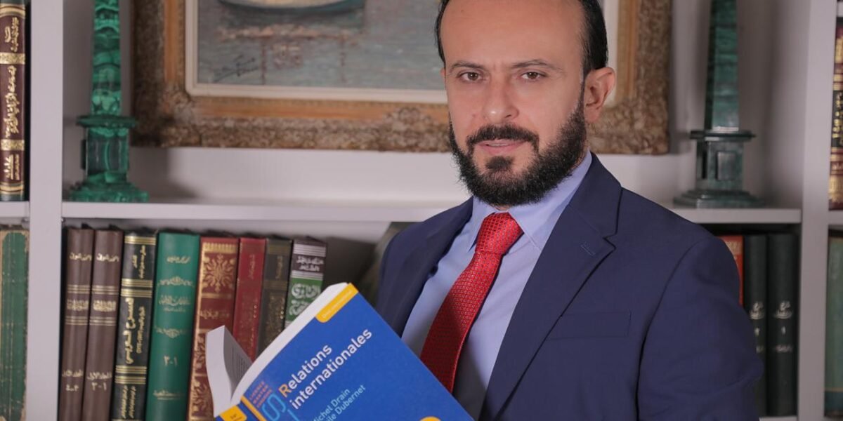 صورة مميزة: الدكتور علي حمّود موعد تشكيل الحكومة مجهول في نهاية كانون الثاني أو بعد إنتهاء العهد!