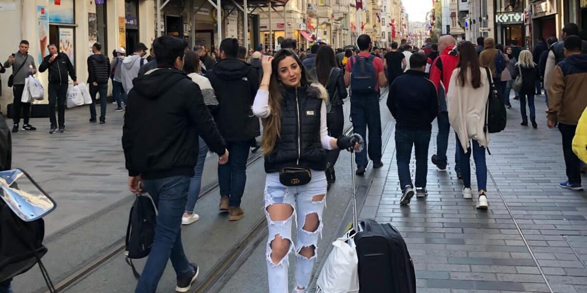 صورة مميزة: الموديل جوانا مسعد تعشق السفر والمغامرات