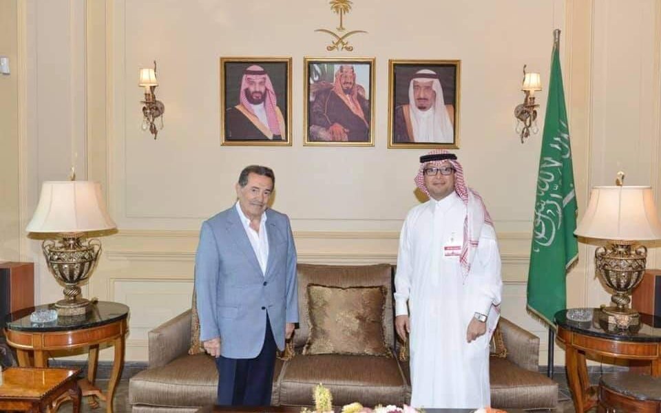 سفير خادم الحرمين الشريفين في لبنان يستقبل الوزير السابق بطرس حرب - صورة مميزة صورة مميزة: سفير خادم الحرمين الشريفين في لبنان يستقبل الوزير السابق بطرس حرب
